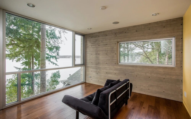 Bayside Retreat Home by RedAwning