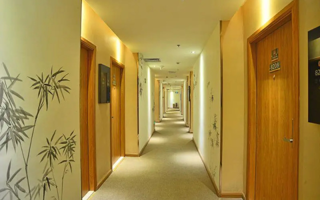 Super 8 Hotel Guangzhou Xinshi Huiqiao Branch