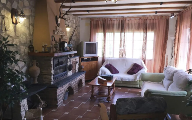 Ad4101 in Denia With 4 Bedrooms and 1 Bathrooms