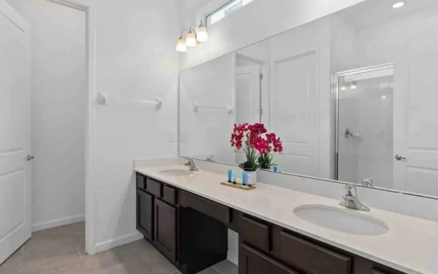 Ultimate Group Mansion 12br Pool and Disney