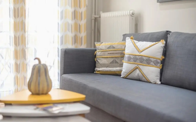 Elegant Mavili Suite by Cloudkeys