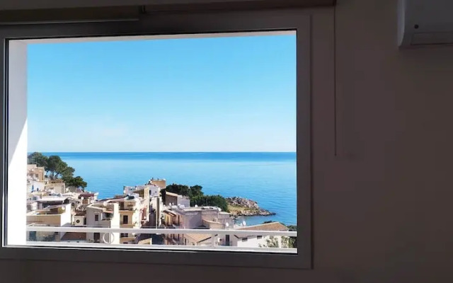 Seafront House Le Finestre Sul Mare With Balcony