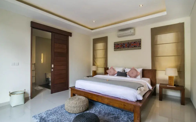 MariJo Villa