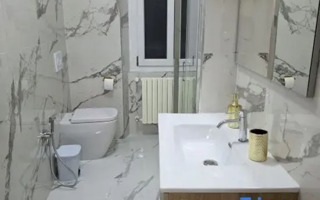 Manzoni 1 - THE V Collection Apartment