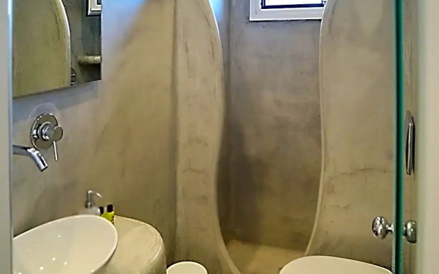 Tataki Hotel