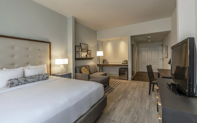 St Charles Coach House, an Ascend Collection Hotel