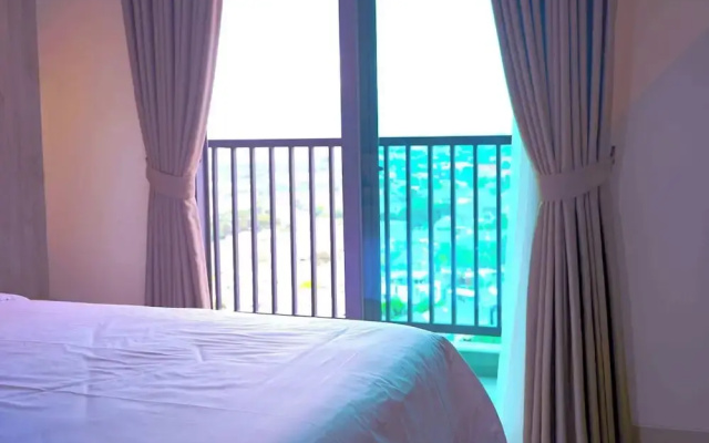 Modern Style Suite at Embarcadero Apartment Bintaro