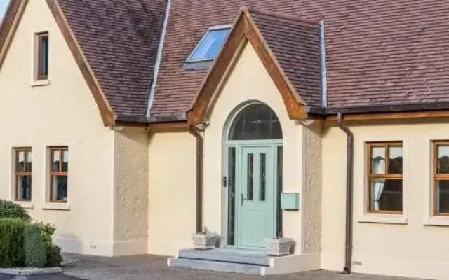 Tollyrose Country House