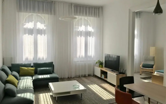 Paulay Central Top Suite