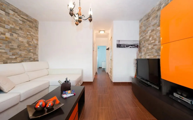 Apartment 50 Meters from the sea GC16