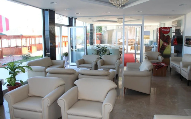 Oz-Ay Hotel