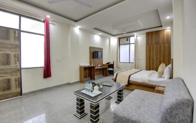 Hotel Premier Noida 135
