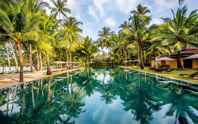 Peninsula Beach Resort