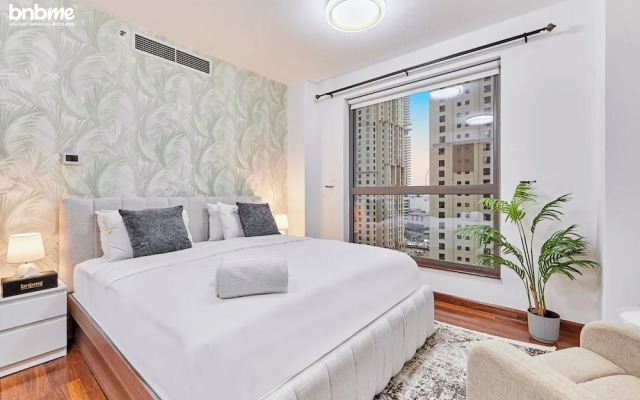 bnbme - Murjan 5 - 3BR & Maid Room