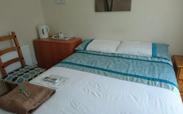 Room-double With Shared Bathroom Sleeps