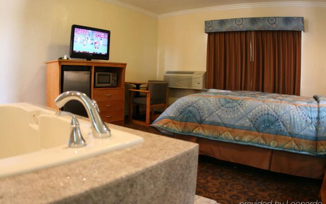 Rodeway Inn & Suites Pacific Coast Highway 2