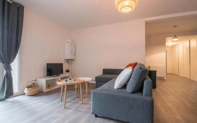 MELANIE - Appartement proche gare, arrivée 24 24