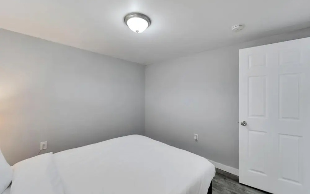 8820 Rocky Creek Drive Unit B