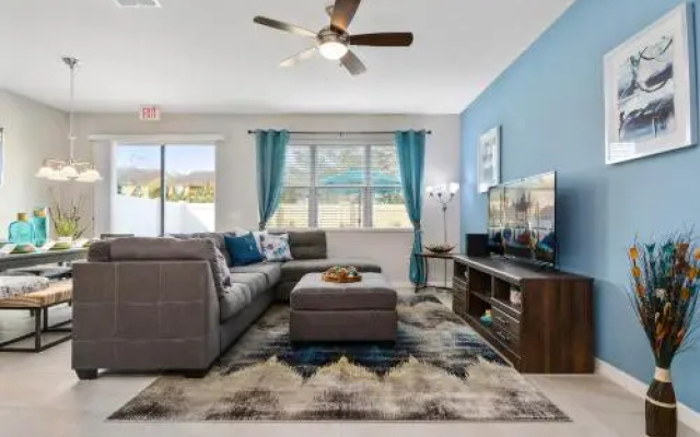 Four Bedrooms TownHome 5161