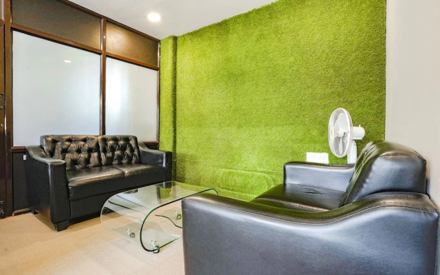 24 Baner By OYO Rooms
