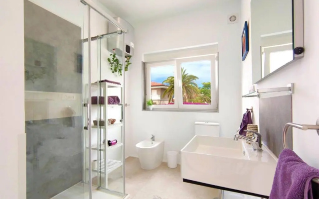 Fantastico 2 - Large Balcony, Free Parking, air Conditioning, Free Netflix, BBQ