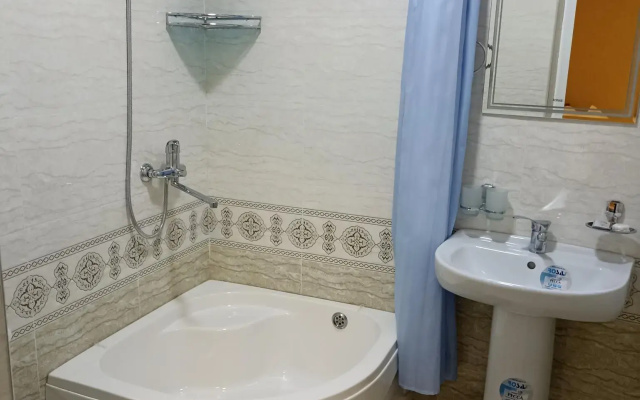 Oqsaroy Guest House
