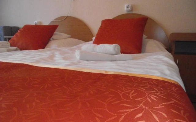 Hotel Három Hattyú