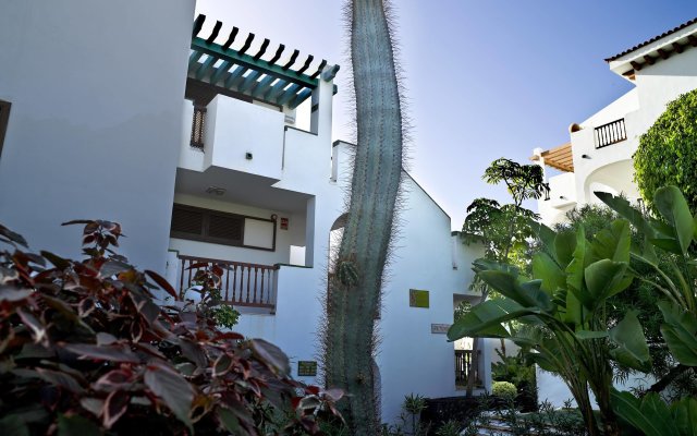 Отель Blue Sea Callao Garden Испания, Тенерифе - 3 отзыва об отеле, цены и фото номеров - забронировать отель Blue Sea Callao Garden онлайн вид на фасад