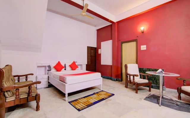 OYO 13542 Urban House