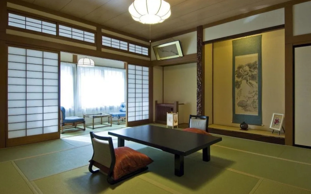 Kusatsu Onsen EKINARIYA RYOKAN