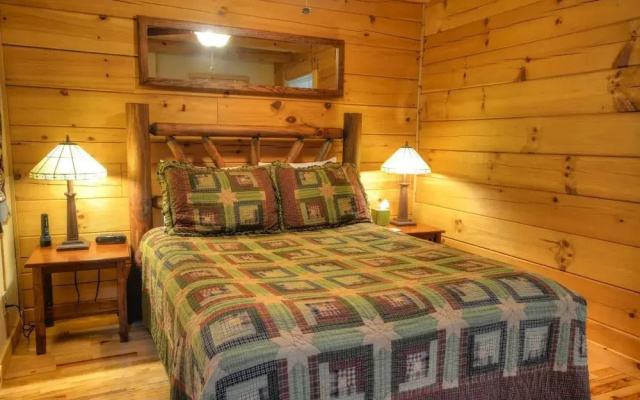 Soaring Eagle Cabin