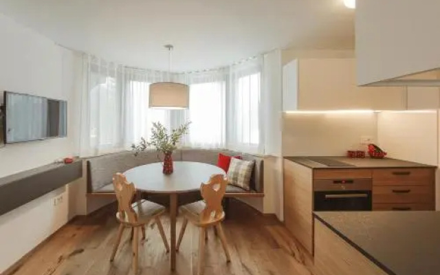 Apartments and Rooms Kaja
