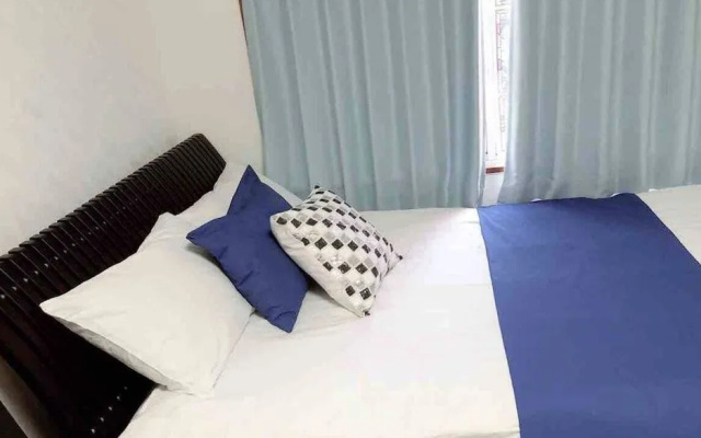 Asakusa Hotel 202
