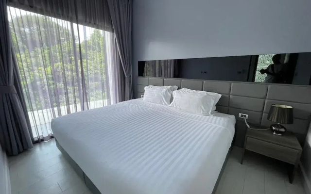 Mountainview Apartment in Naiharn