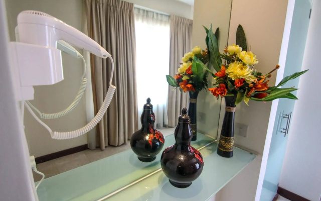 Peninsula Residence All Suite Hotel