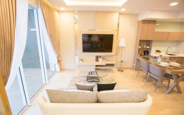 Cetus Beachfront Pattaya Condo