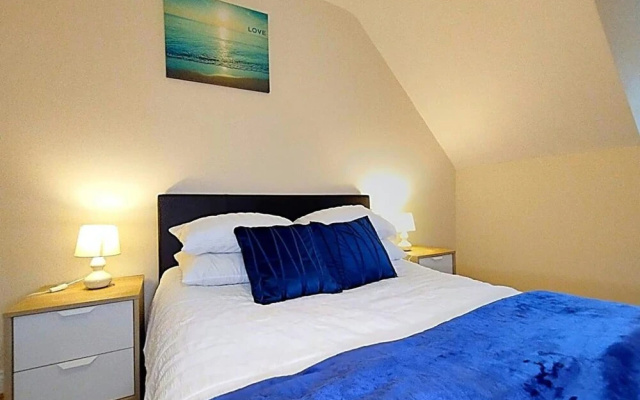 City Centre Home, Free Parking,wifi,netflix,tv