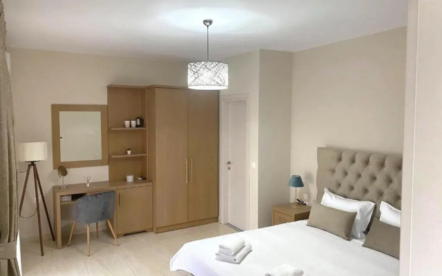 Zillis Apartments