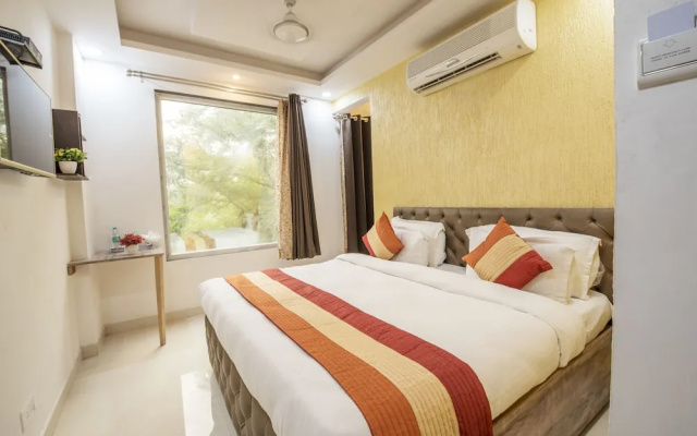 Royal Comfort Castle By OYO Rooms