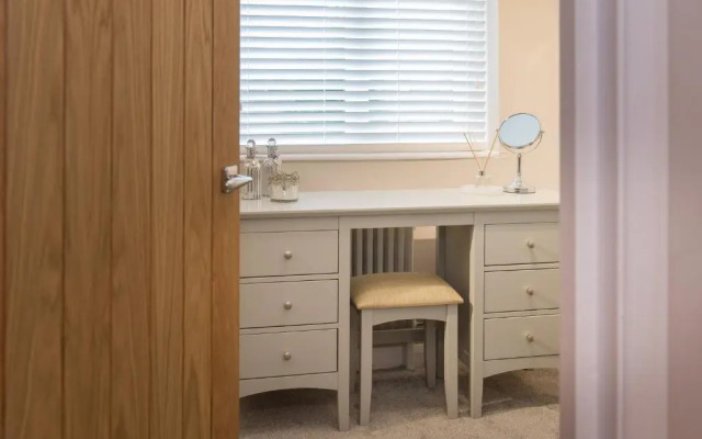 The Mews, York Place by Harrogate Serviced Apartments