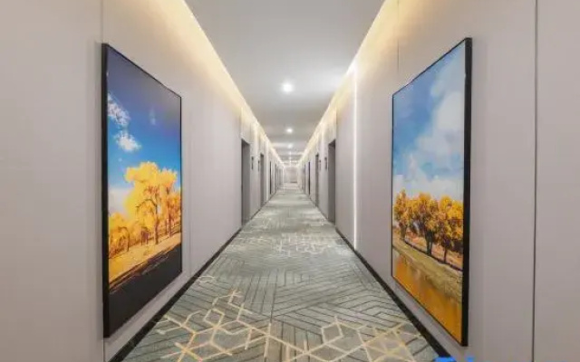 Luntai Yihai Hotel