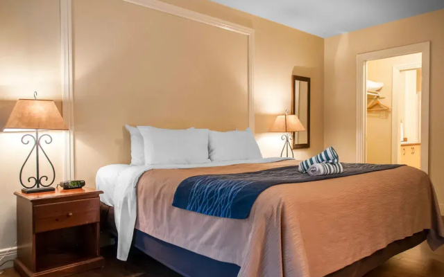 AX Hotel