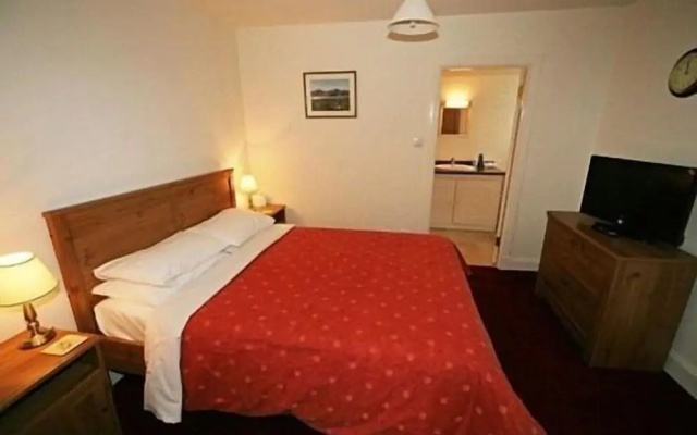 Balmoral Hotel