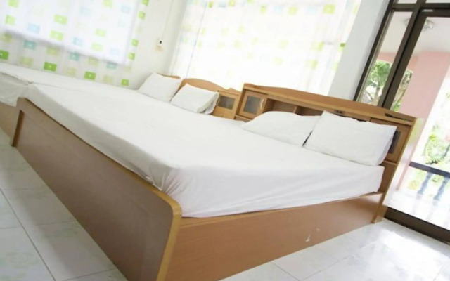 Chaiwat Resort