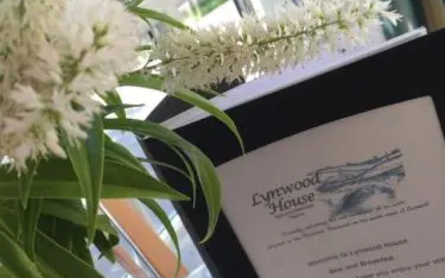 Lynwood House Bed and Breakfast