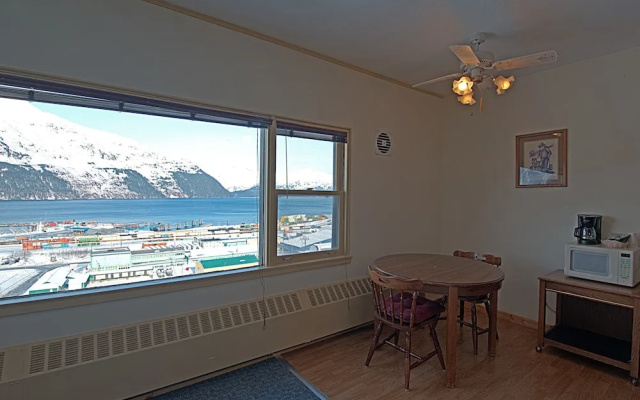 Glacier View Condo Suites