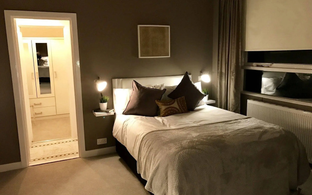 The Mount Rooms