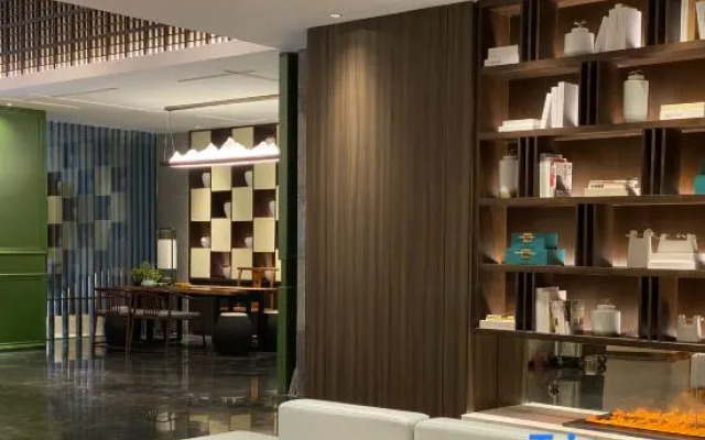 ROYGEM Hotel (Jianshe Middle Road Miluo, Miluo)