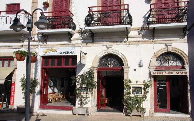 Kiniras Traditional Hotel & Restaurant вид на фасад