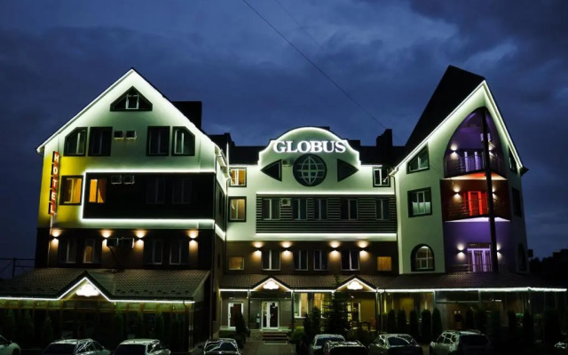 Hotel Complex Globus